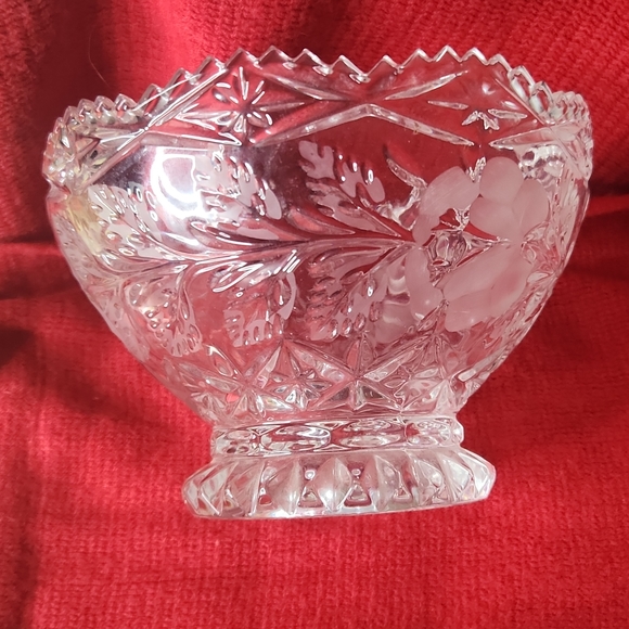 Crystal zajegar bowl 24% lead sawtooth and flower design - Picture 12 of 12